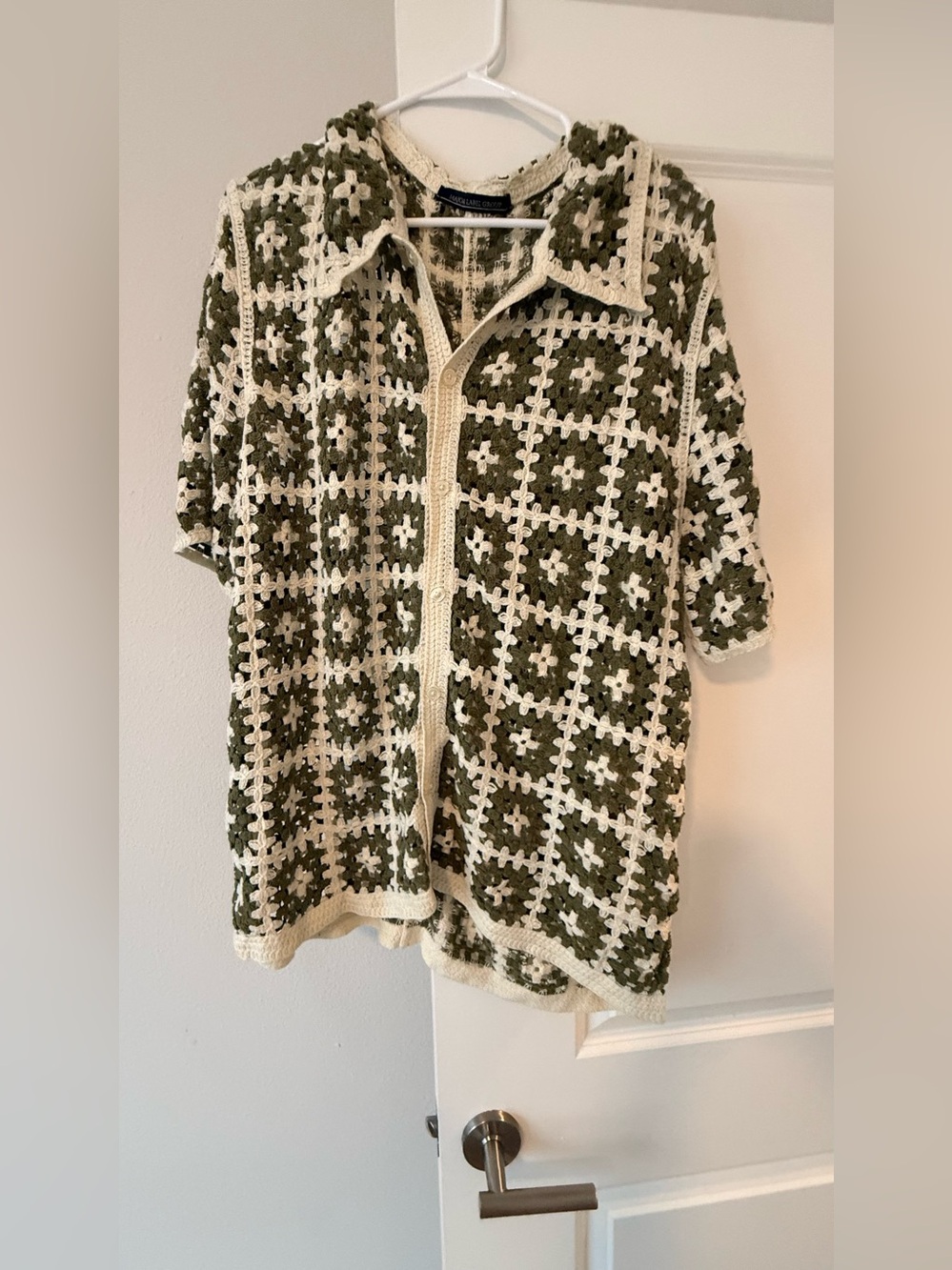 Olive & Cream Crochet Knit Short-Sleeve Button Cardigan - Picture 4 of 6